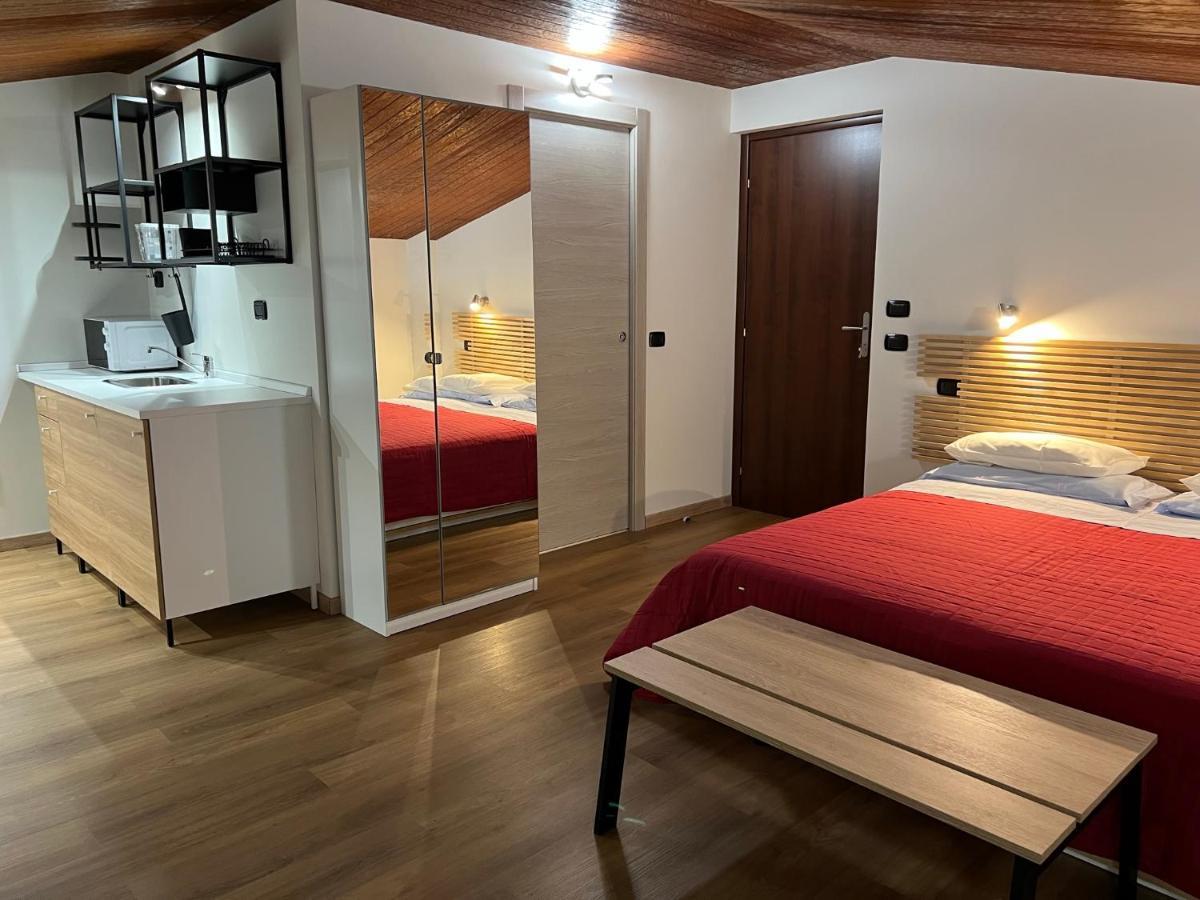 B&B Southitaly Busto Arsizio Bagian luar foto