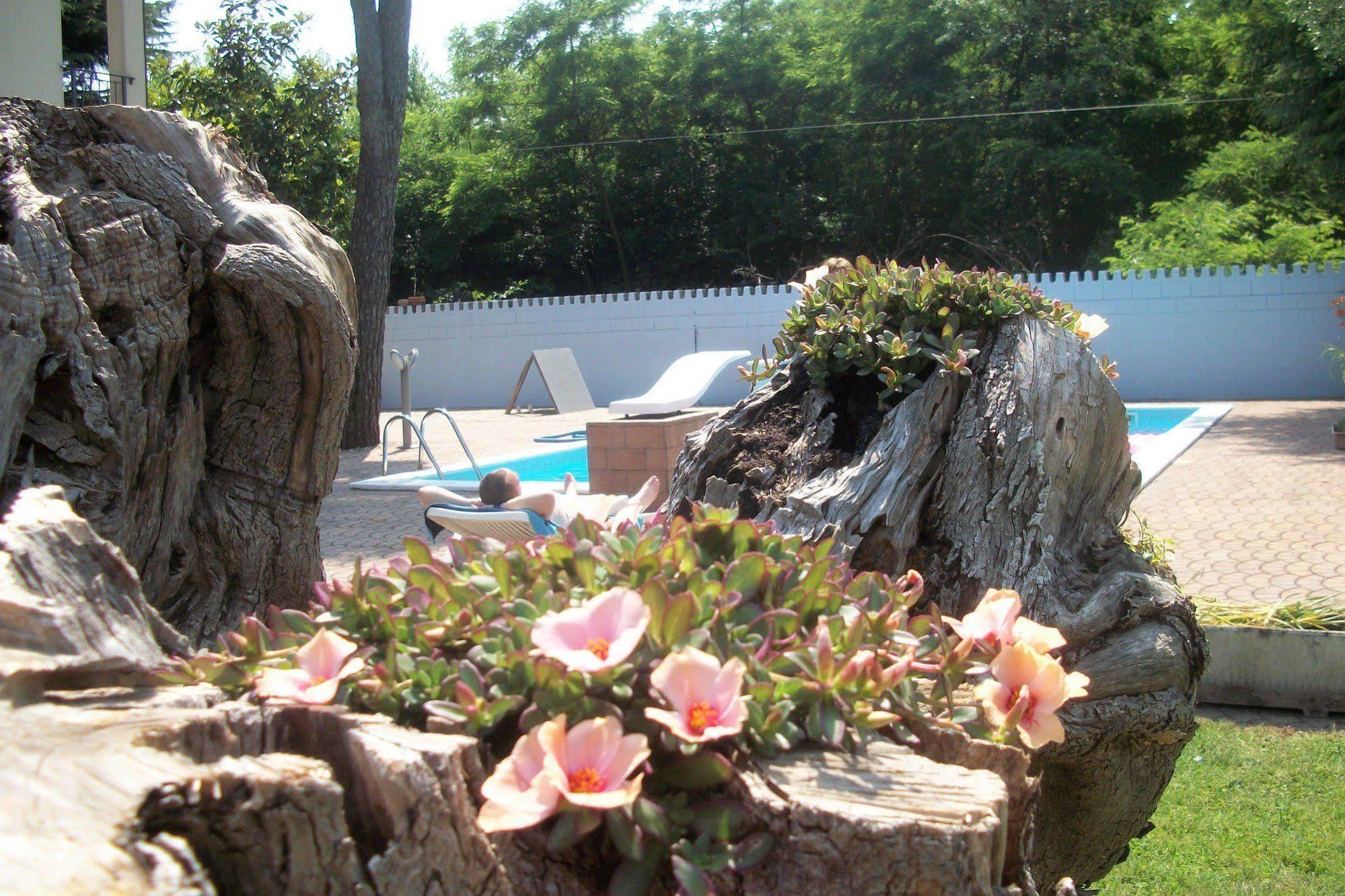 B&B Southitaly Busto Arsizio Bagian luar foto