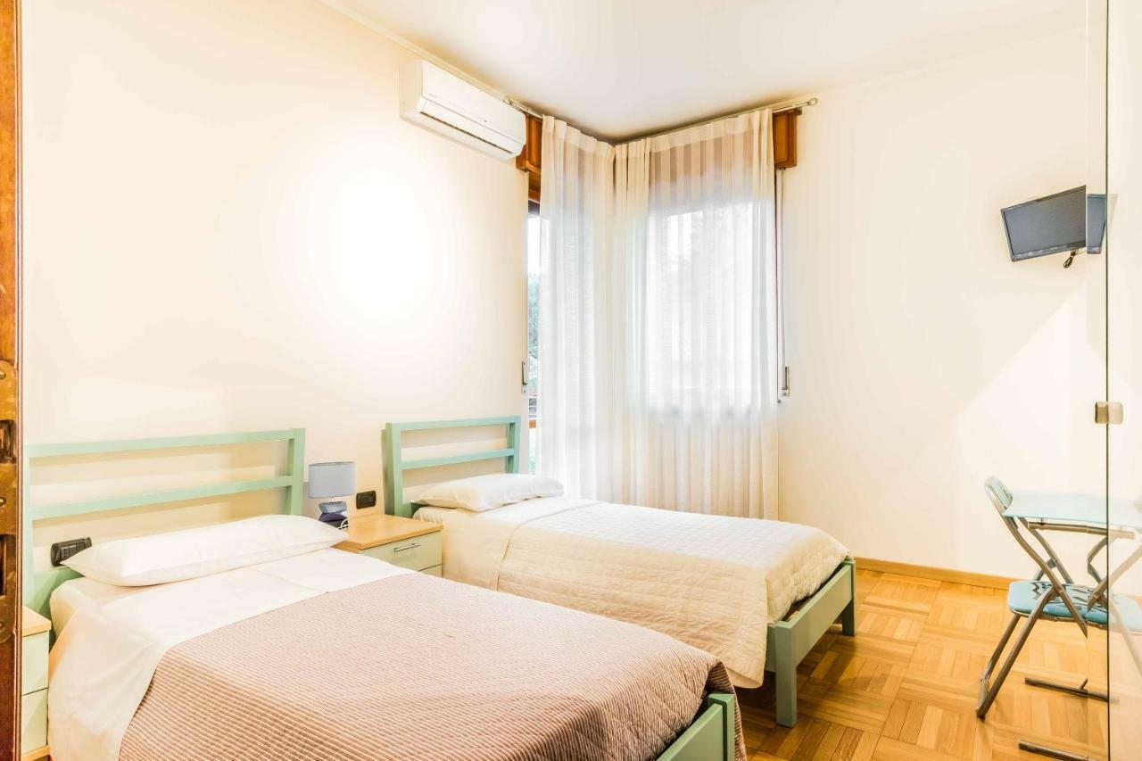 B&B Southitaly Busto Arsizio Bagian luar foto